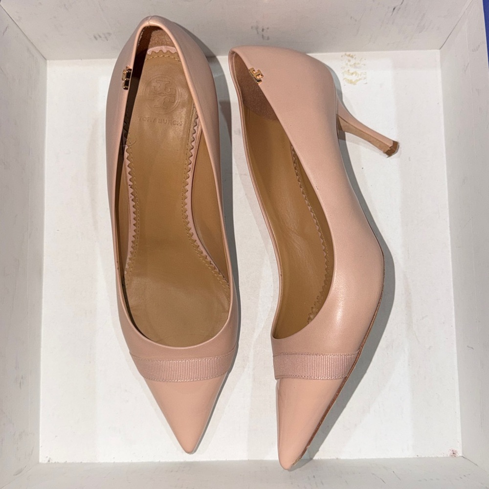 SOLD🔥🔥🔥Tory Burch Penelope Grosgrain Cap-Toe Pink Patent Leather Heels Pumps - Picture 2 of 12